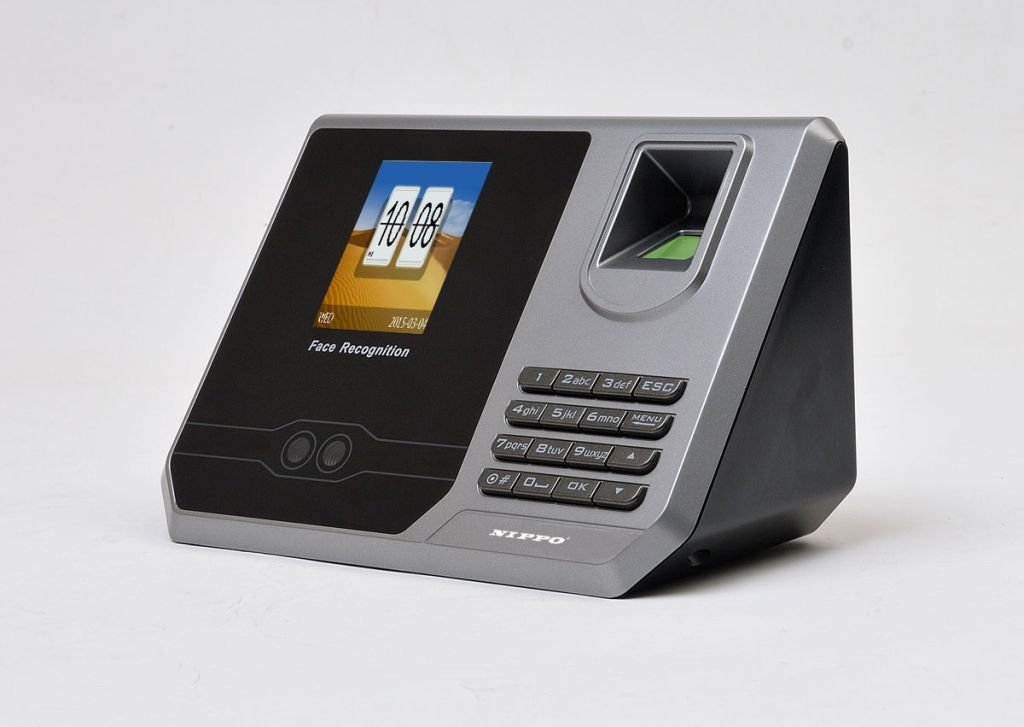 NIPPO - 面容辨識考勤管理系統